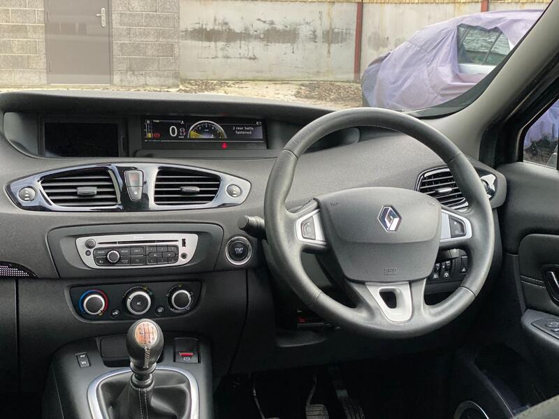 RENAULT GRAND SCENIC