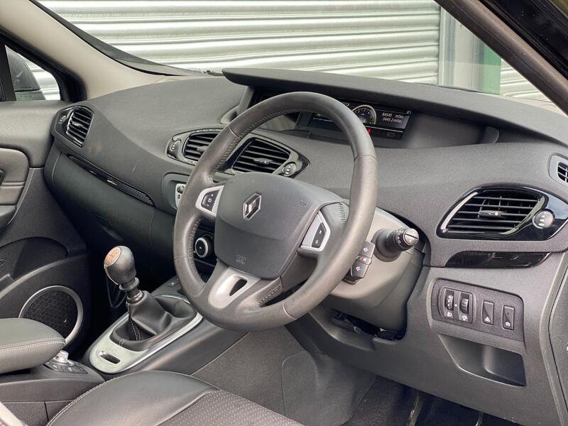 RENAULT GRAND SCENIC